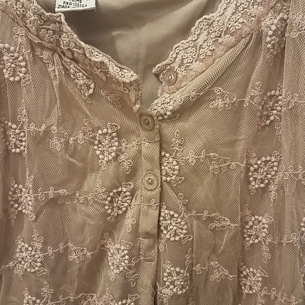 Top - Picture 3 of 4